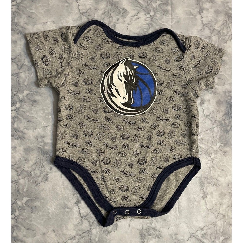 NBA Dallas Mavericks Basketball Baby Onesie Bodysuit Outfit, Size 12 months